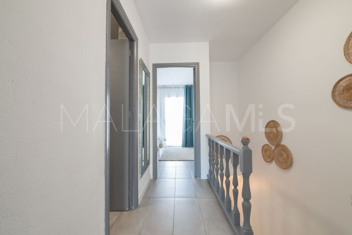 Town house in Las Chapas for sale