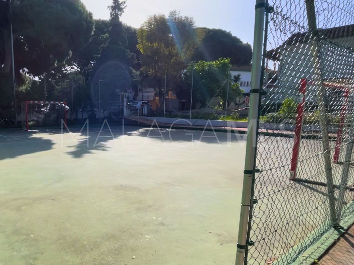 Town house in Las Chapas for sale