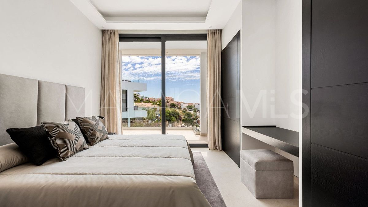 Villa for sale in Benahavis