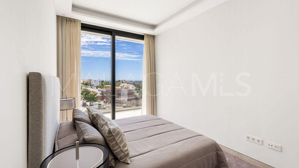 Villa for sale in Benahavis