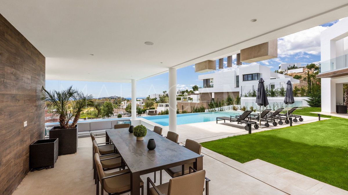 Villa for sale in Benahavis