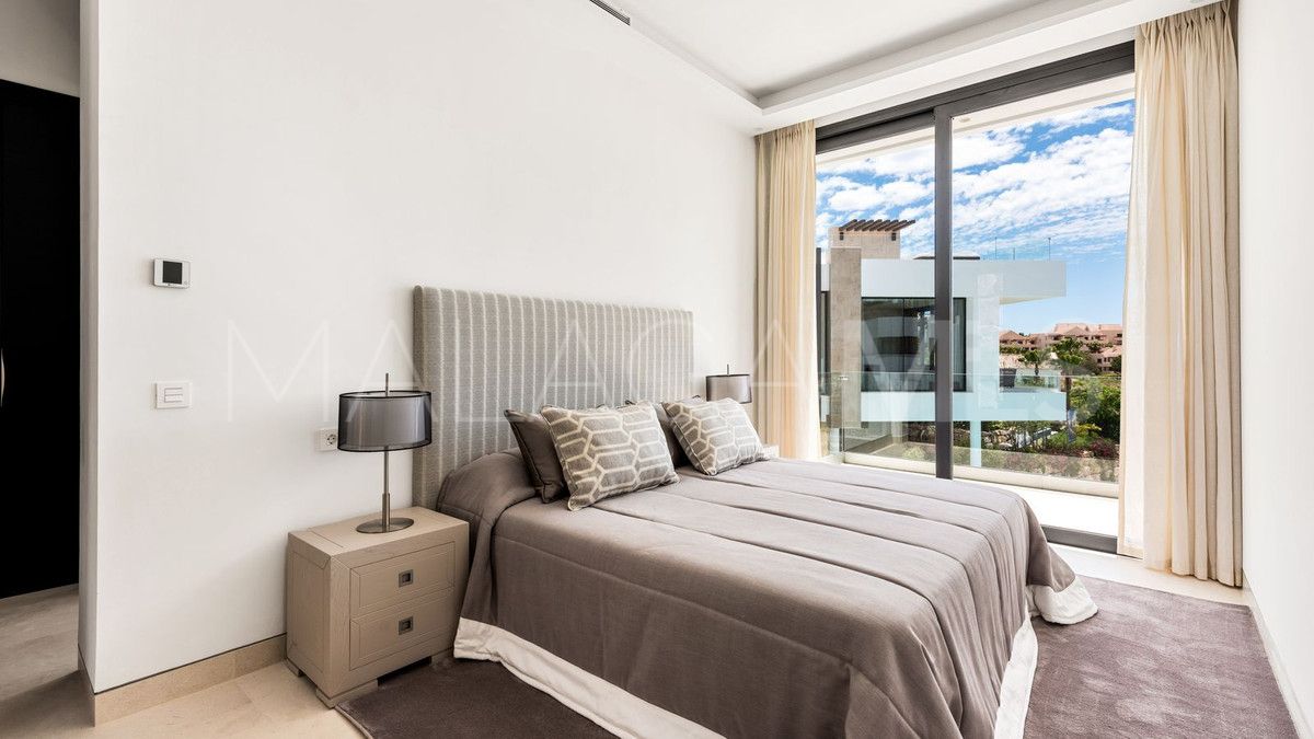 Villa for sale in Benahavis