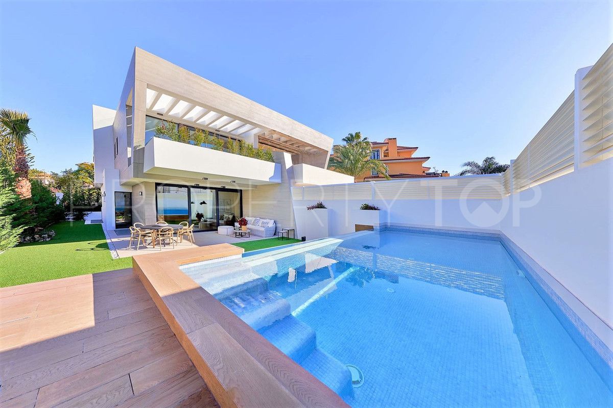 Town house for sale in Marbella - Puerto Banus with 3 bedrooms