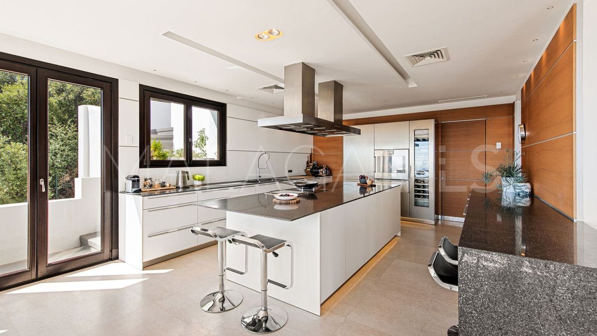 Villa for sale in Los Altos de los Monteros