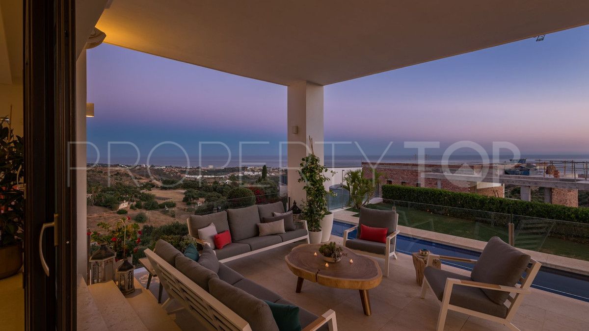 For sale villa in Los Altos de los Monteros