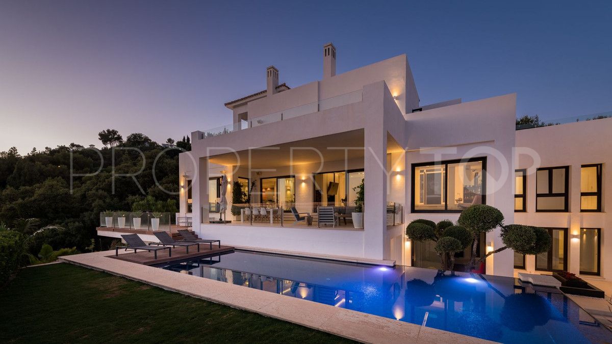 For sale villa in Los Altos de los Monteros