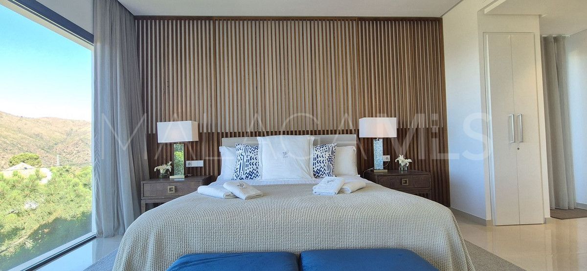 Villa for sale in Benahavis