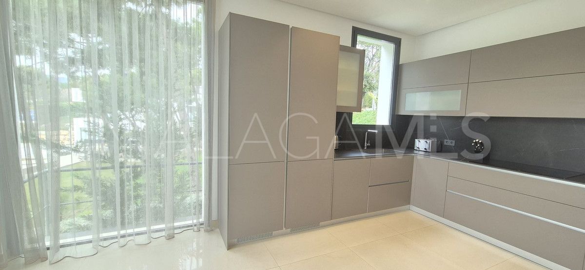 Villa for sale in Benahavis