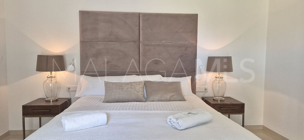 Villa for sale in Benahavis