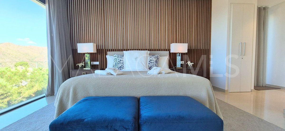 Villa for sale in Benahavis