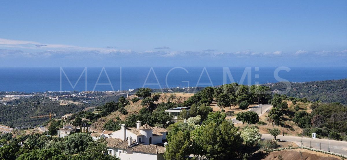 Villa for sale in Benahavis