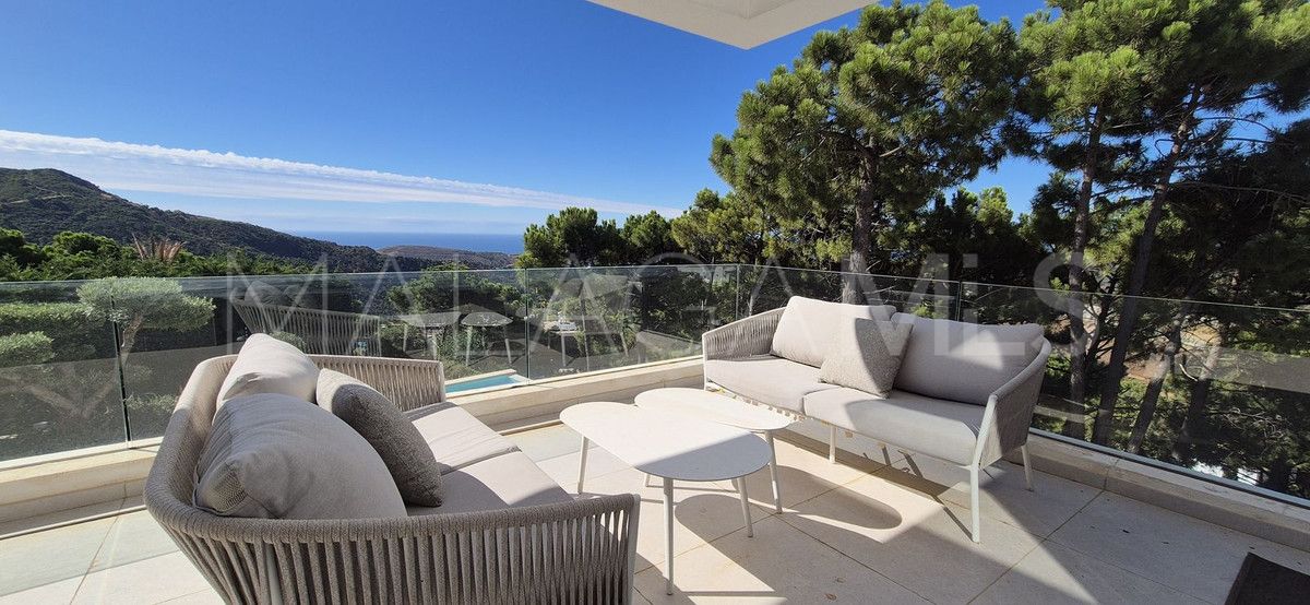 Villa for sale in Benahavis