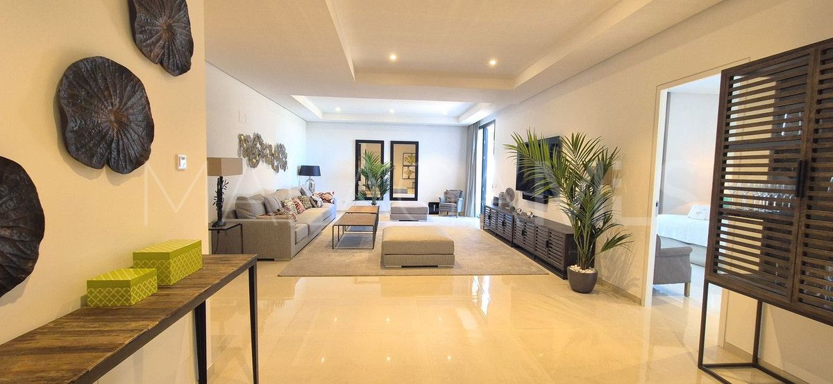 Villa for sale in Benahavis