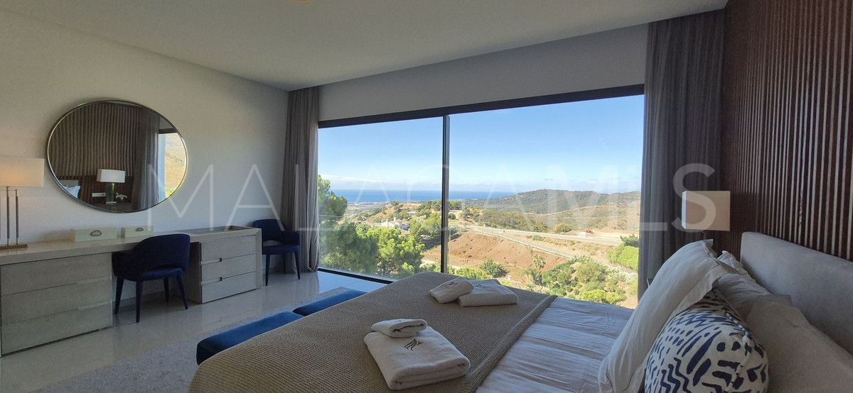 Villa for sale in Benahavis