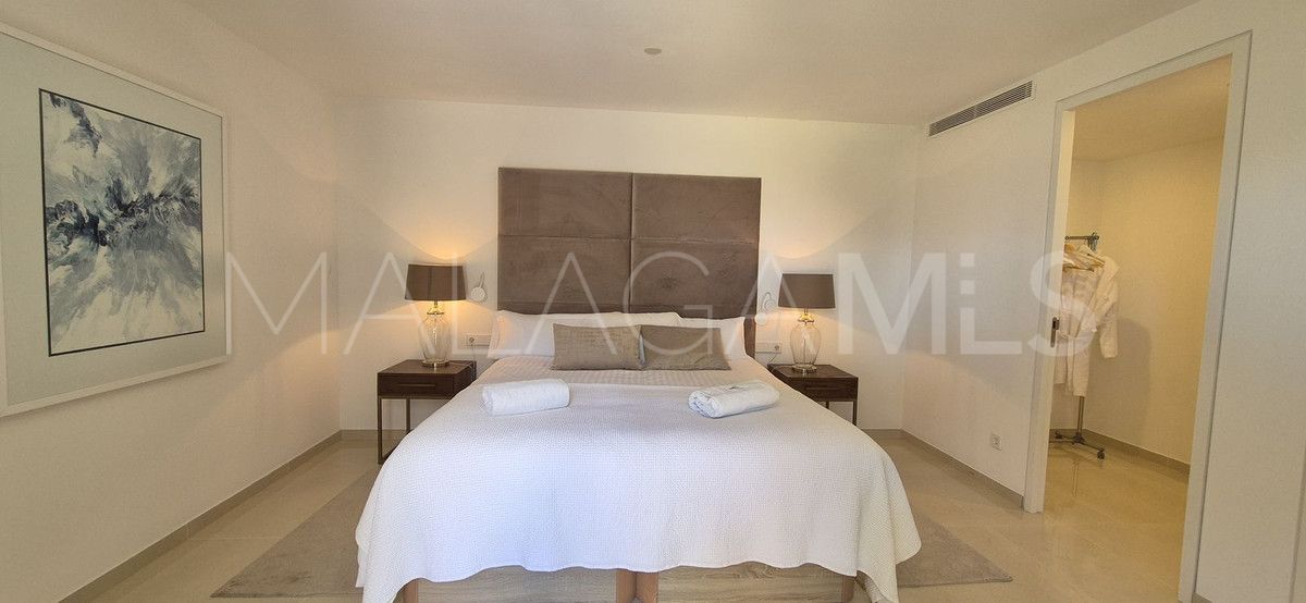 Villa for sale in Benahavis