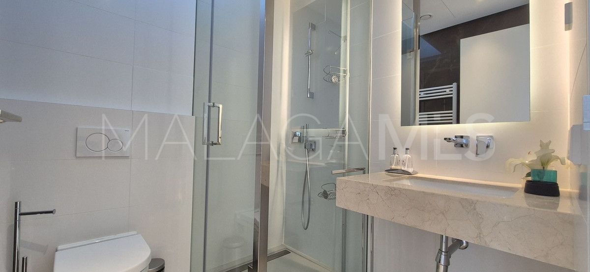 Villa for sale in Benahavis