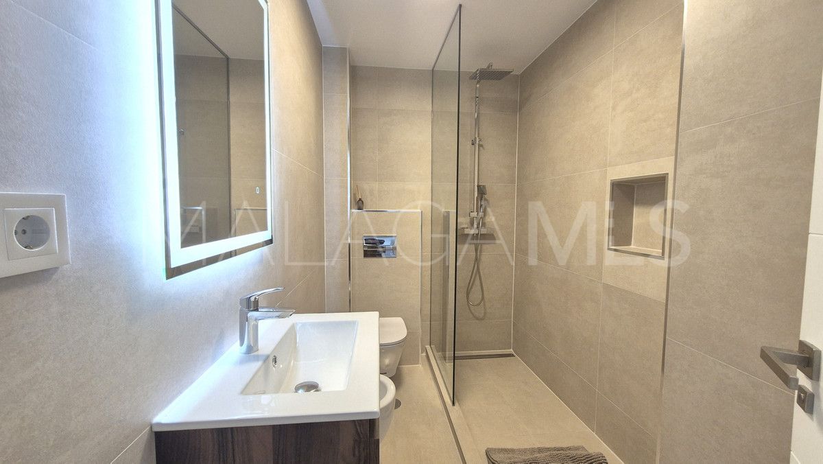 For sale apartment with 4 bedrooms in Marbella City