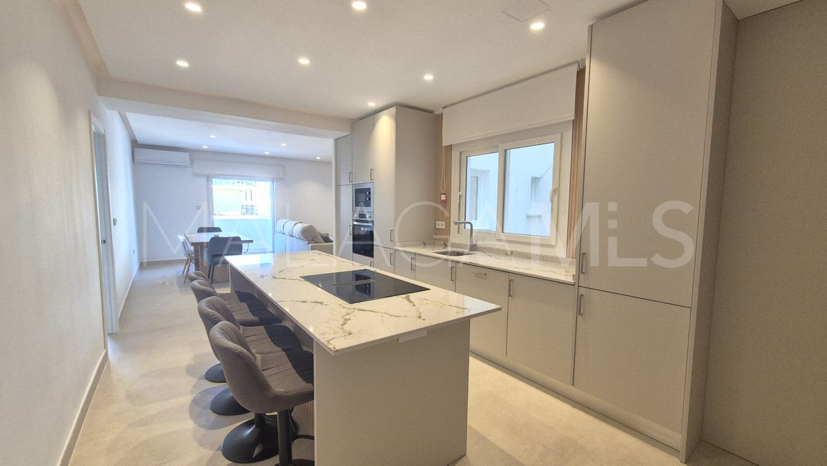 For sale apartment with 4 bedrooms in Marbella City