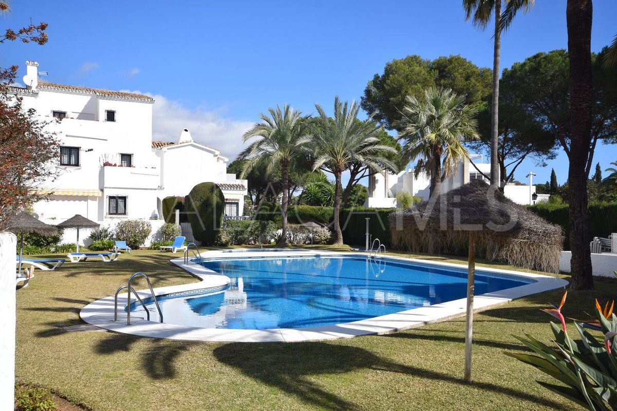 For sale Nueva Andalucia town house with 3 bedrooms