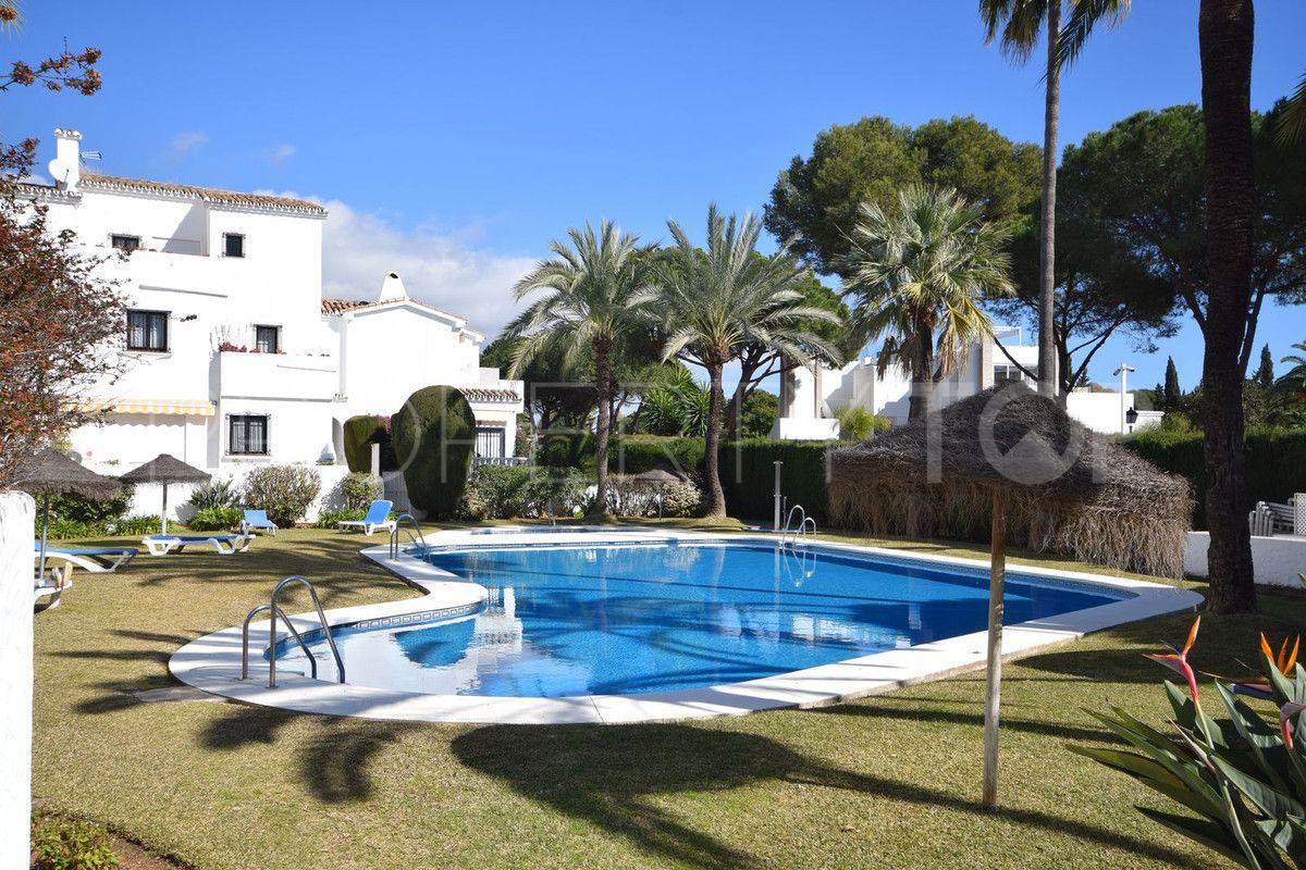 For sale Nueva Andalucia town house with 3 bedrooms