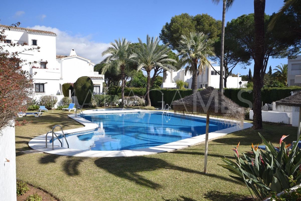 For sale Nueva Andalucia town house with 3 bedrooms