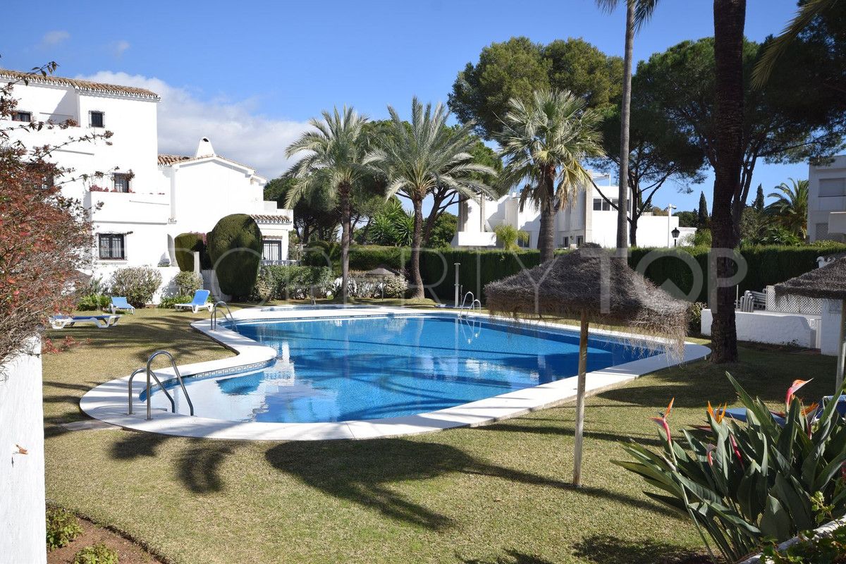 For sale Nueva Andalucia town house with 3 bedrooms