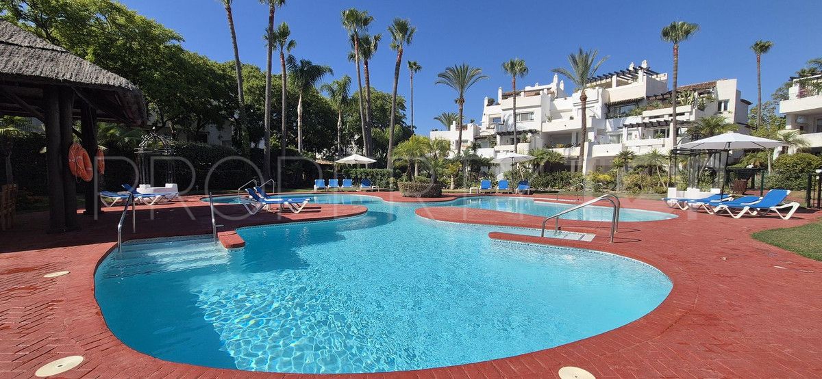 For sale apartment in Marbella City with 3 bedrooms