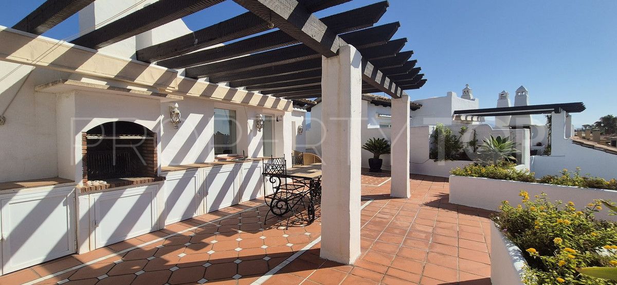 Se vende apartamento en Marbella Ciudad con 3 dormitorios