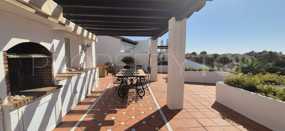 Se vende apartamento en Marbella Ciudad con 3 dormitorios