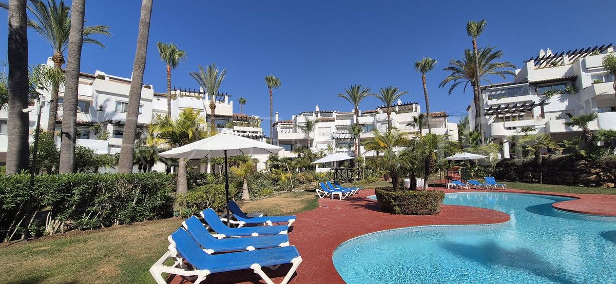 Se vende apartamento en Marbella Ciudad con 3 dormitorios