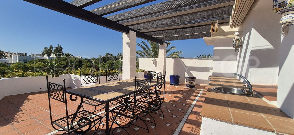 Se vende apartamento en Marbella Ciudad con 3 dormitorios