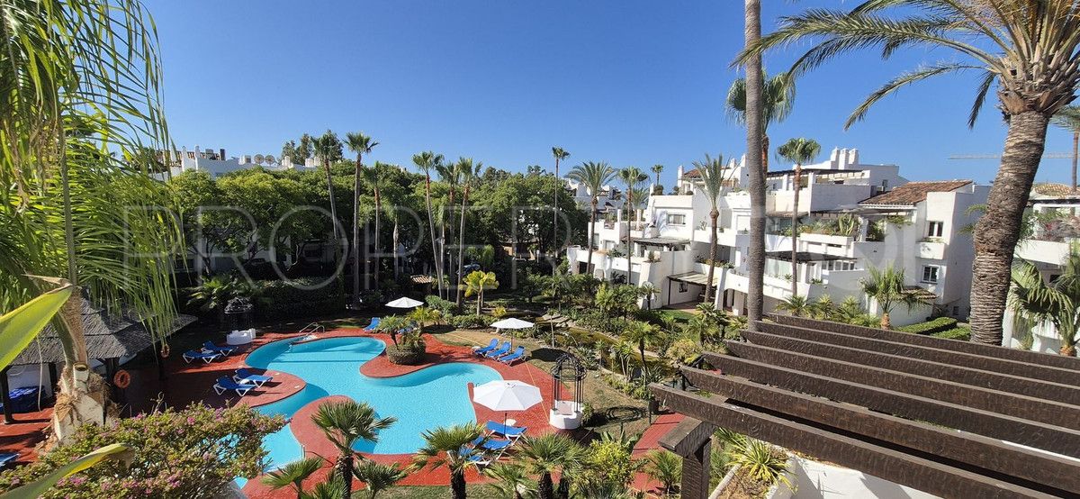 Se vende apartamento en Marbella Ciudad con 3 dormitorios