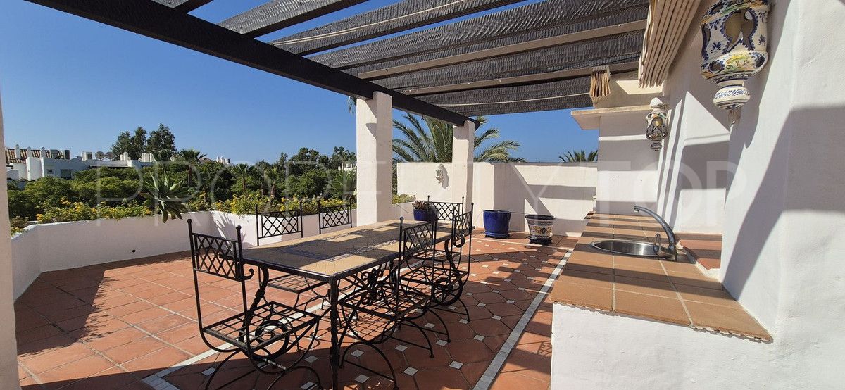 Se vende apartamento en Marbella Ciudad con 3 dormitorios