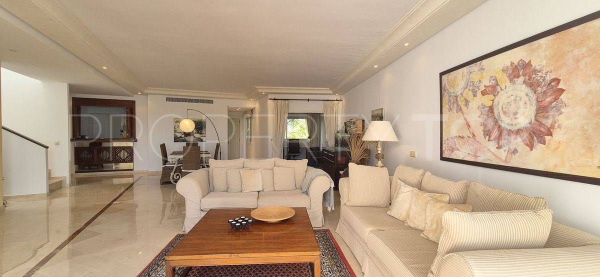 For sale apartment in Marbella City with 3 bedrooms