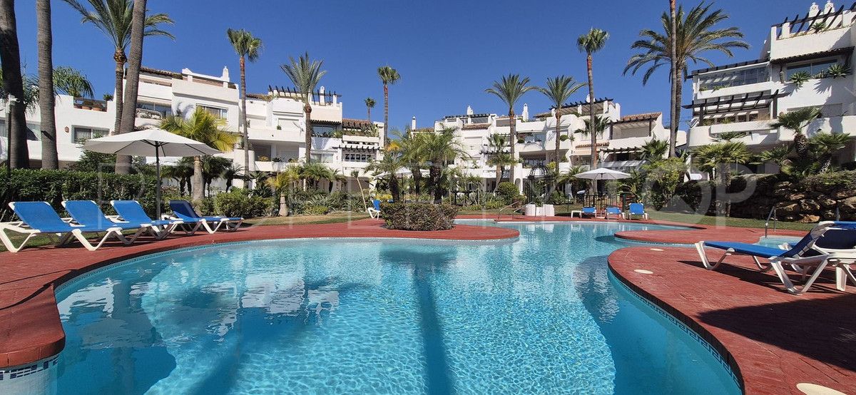 Se vende apartamento en Marbella Ciudad con 3 dormitorios