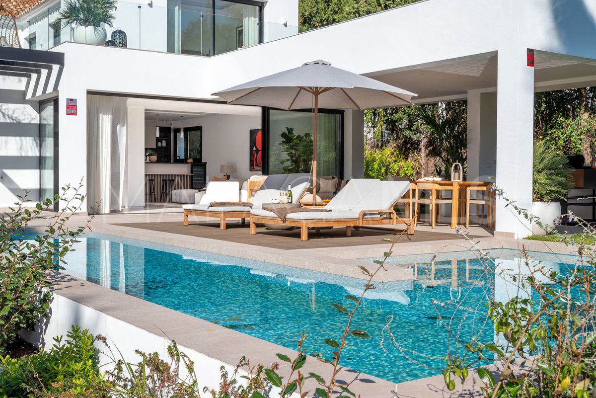 For sale villa in El Paraiso