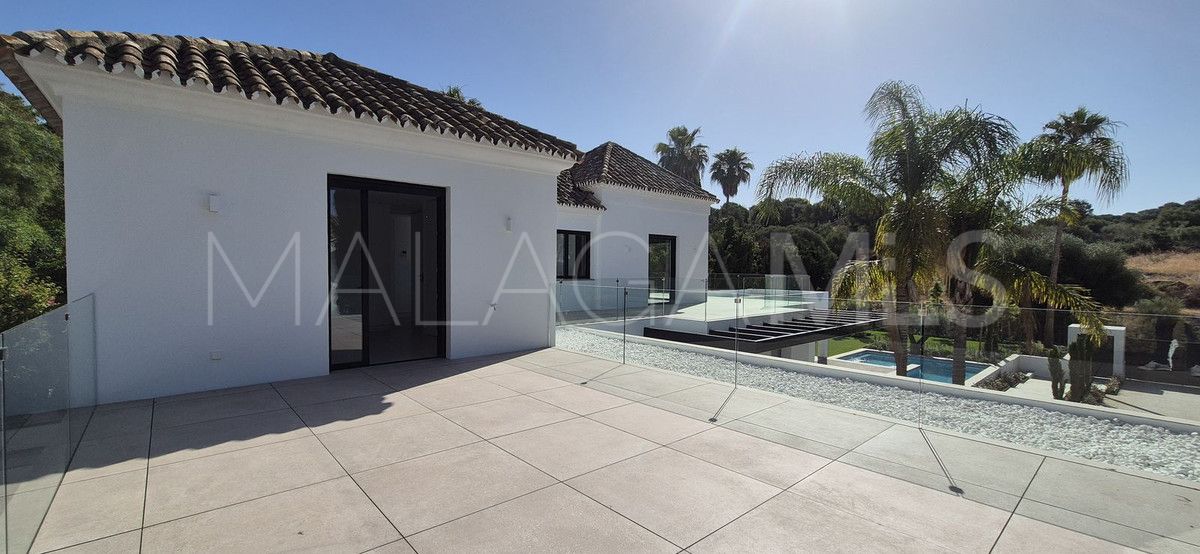 Villa for sale in El Paraiso