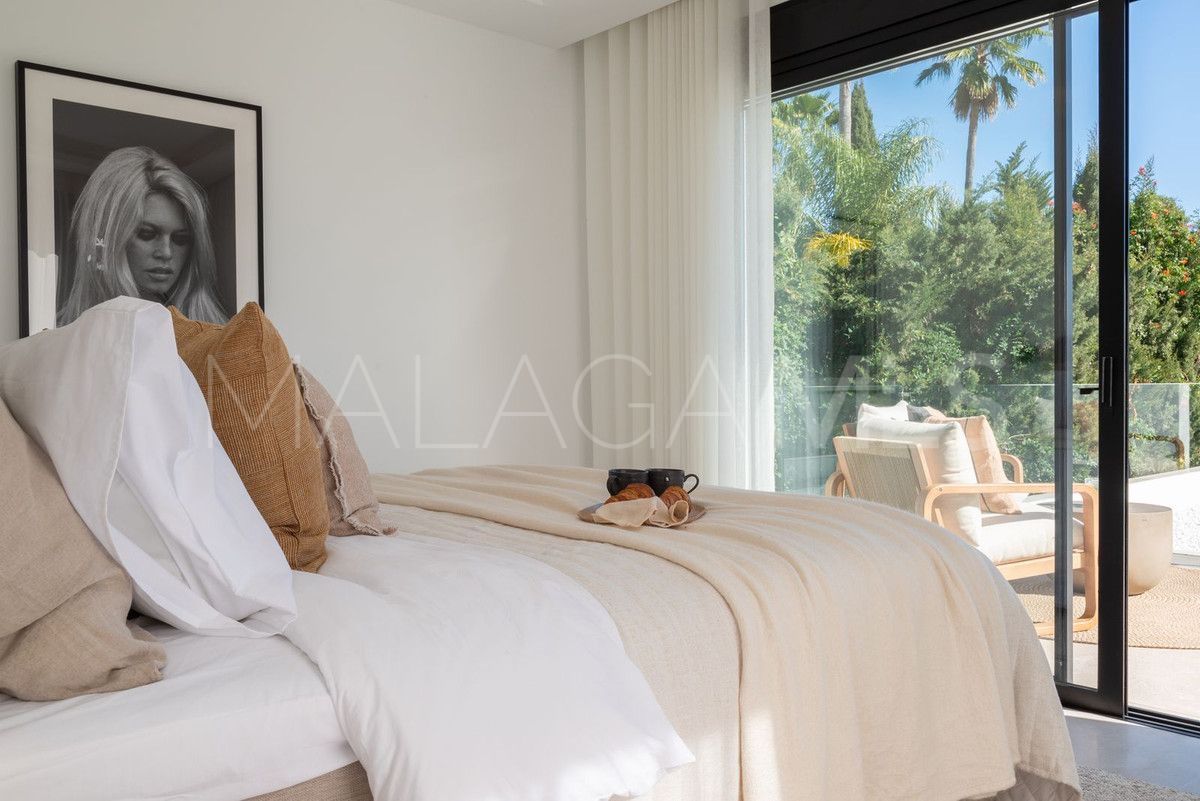 For sale villa in El Paraiso