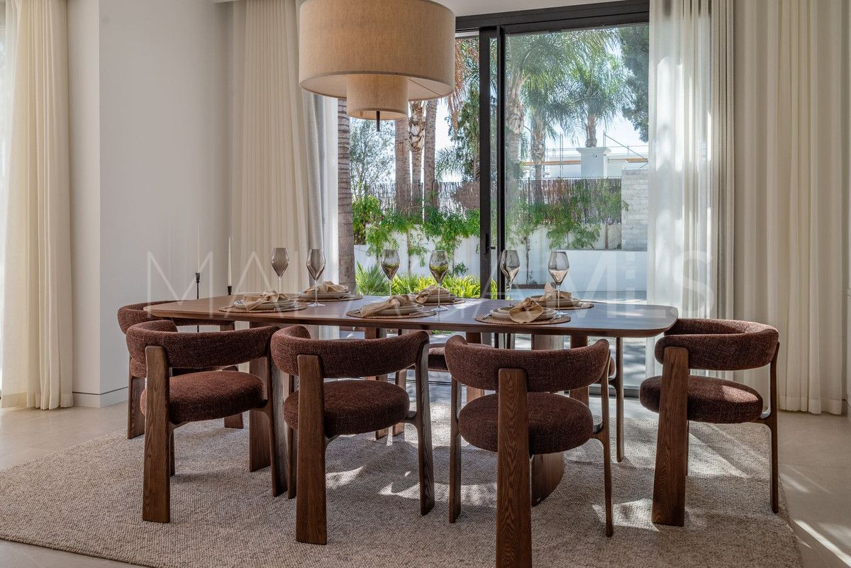 For sale villa in El Paraiso