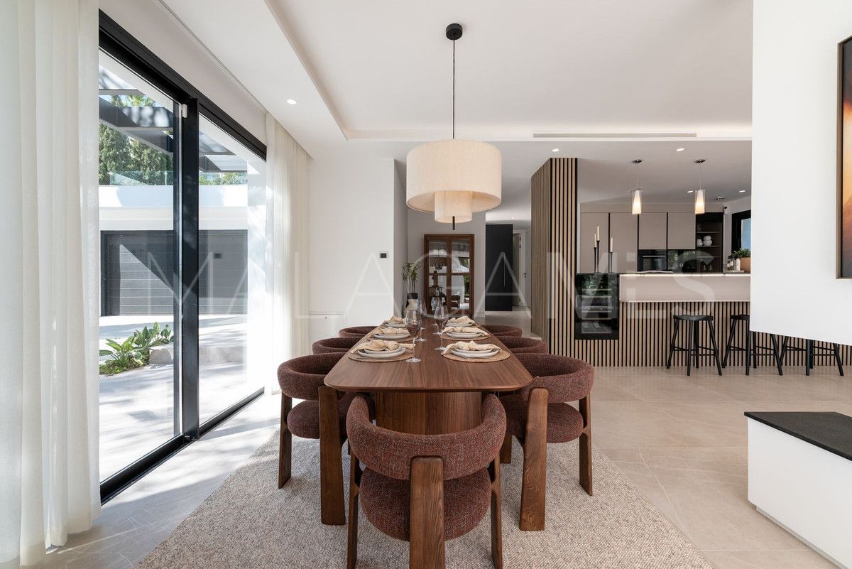 For sale villa in El Paraiso