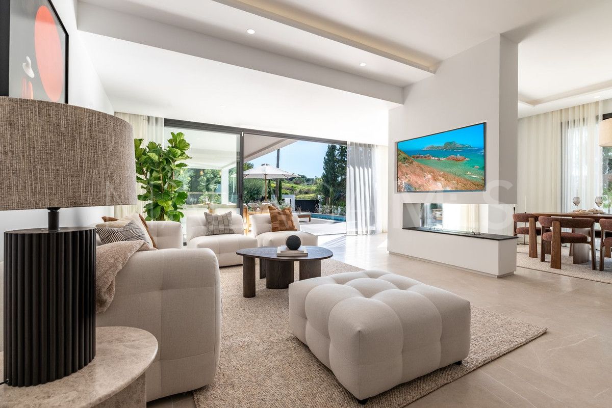 For sale villa in El Paraiso