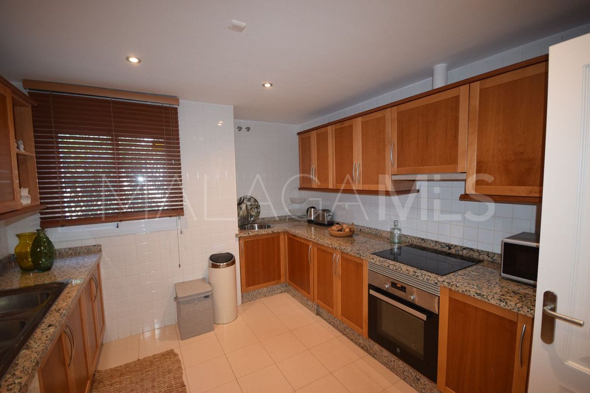 Markplanslägenhet for sale in Nueva Andalucia