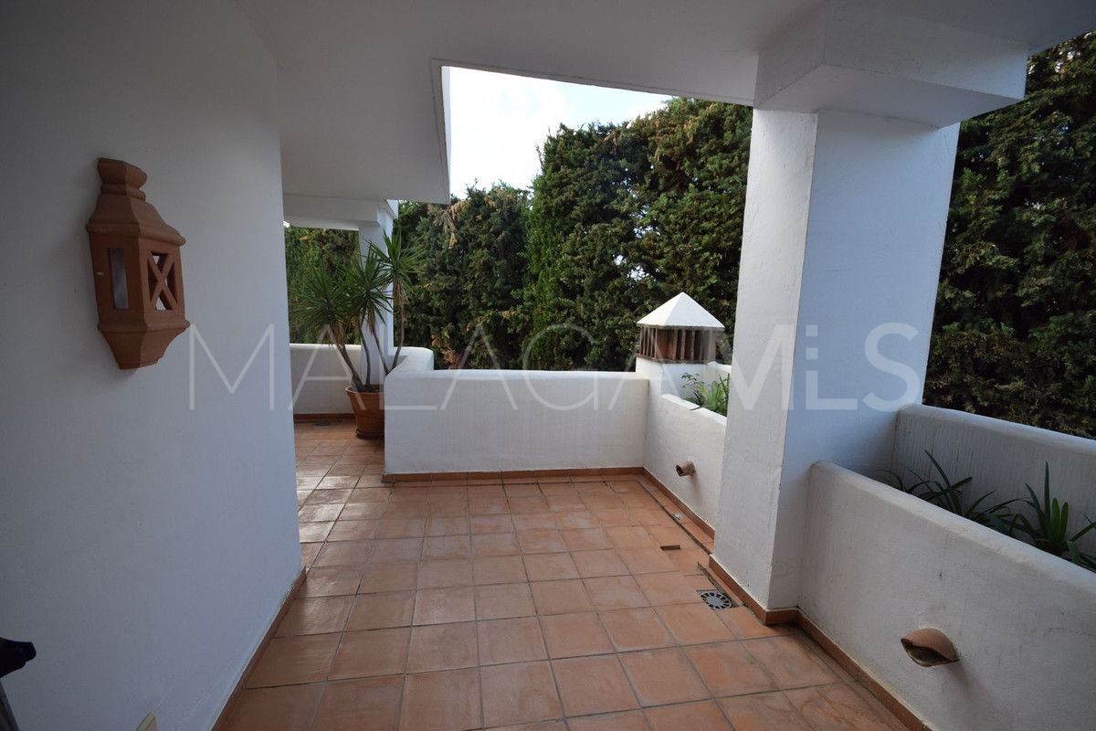 Markplanslägenhet for sale in Nueva Andalucia