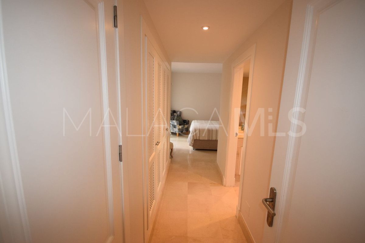 Markplanslägenhet for sale in Nueva Andalucia