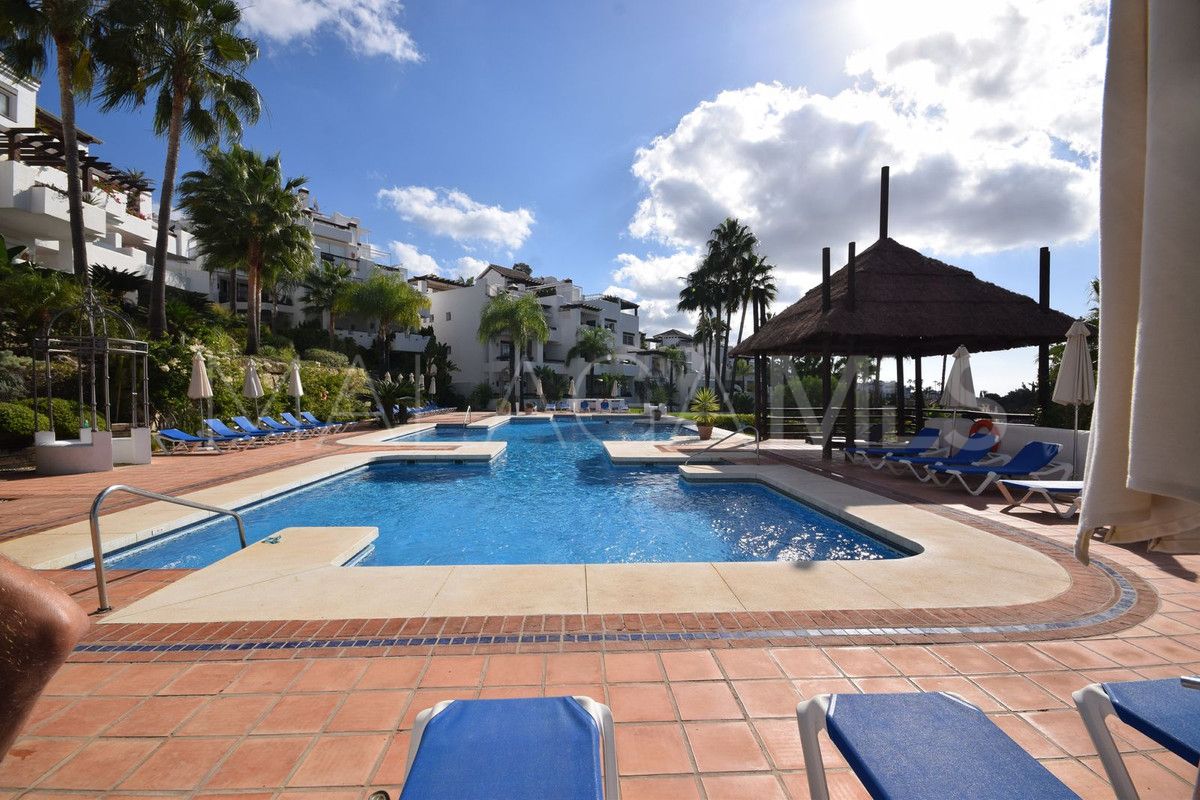 Markplanslägenhet for sale in Nueva Andalucia