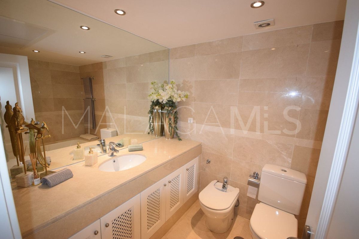 Markplanslägenhet for sale in Nueva Andalucia