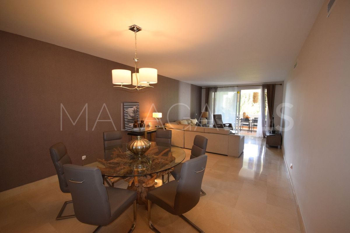 Markplanslägenhet for sale in Nueva Andalucia