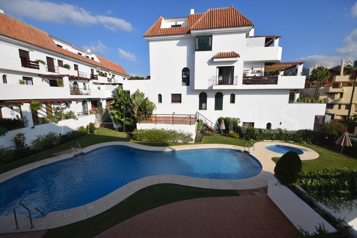 2 bedrooms apartment in Marbella City for sale