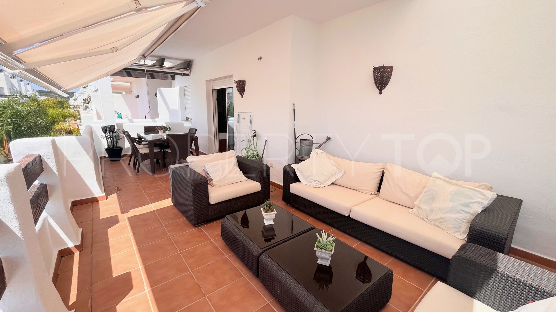 Apartment with 2 bedrooms for sale in Estepona