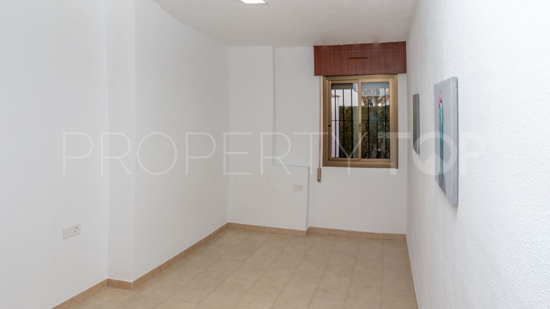 For sale Seghers ground floor apartment with 3 bedrooms